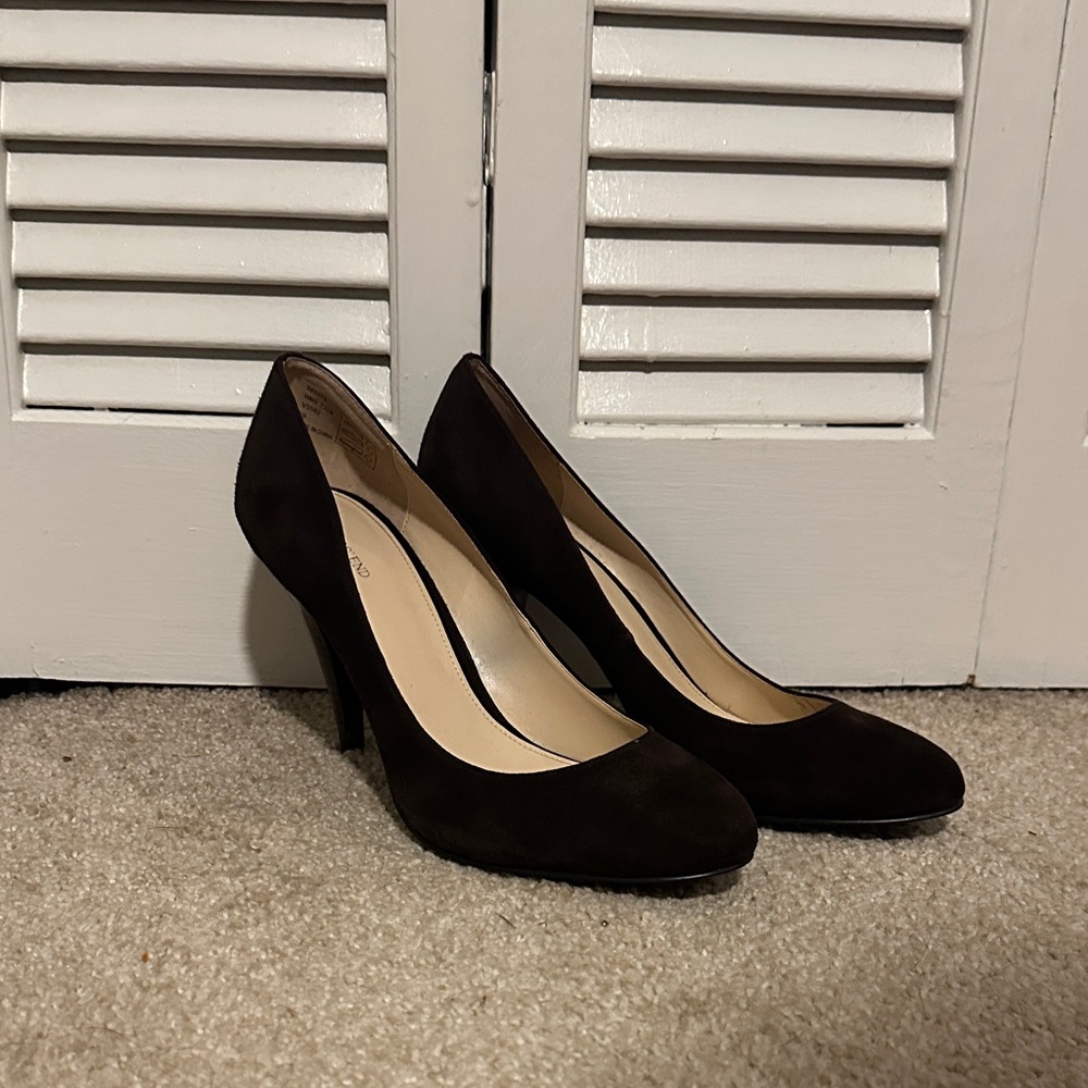 Lands End Brown Suede Pumps